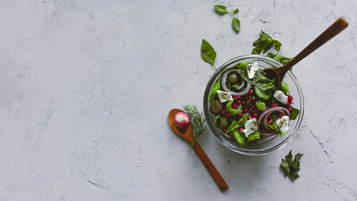 Fresh salad with vinaigrette